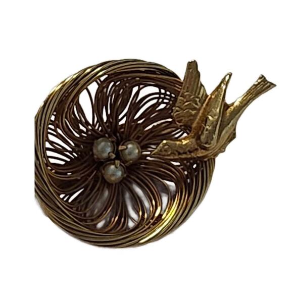 Vintage Bird in a Nest with Faux Pearl Eggs Brooch - Picture 3 of 11